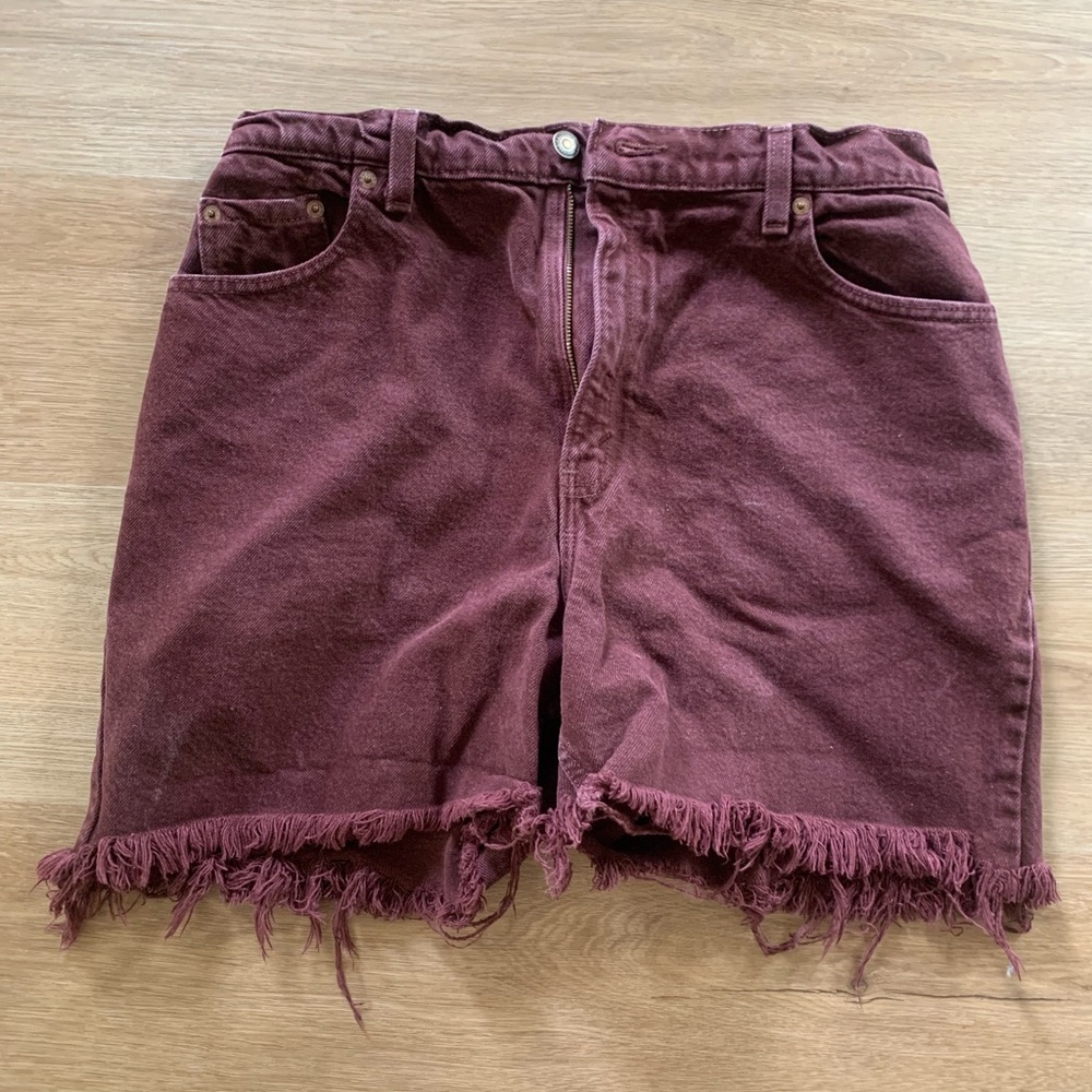Women's Burgundy Frayed Hem Shorts